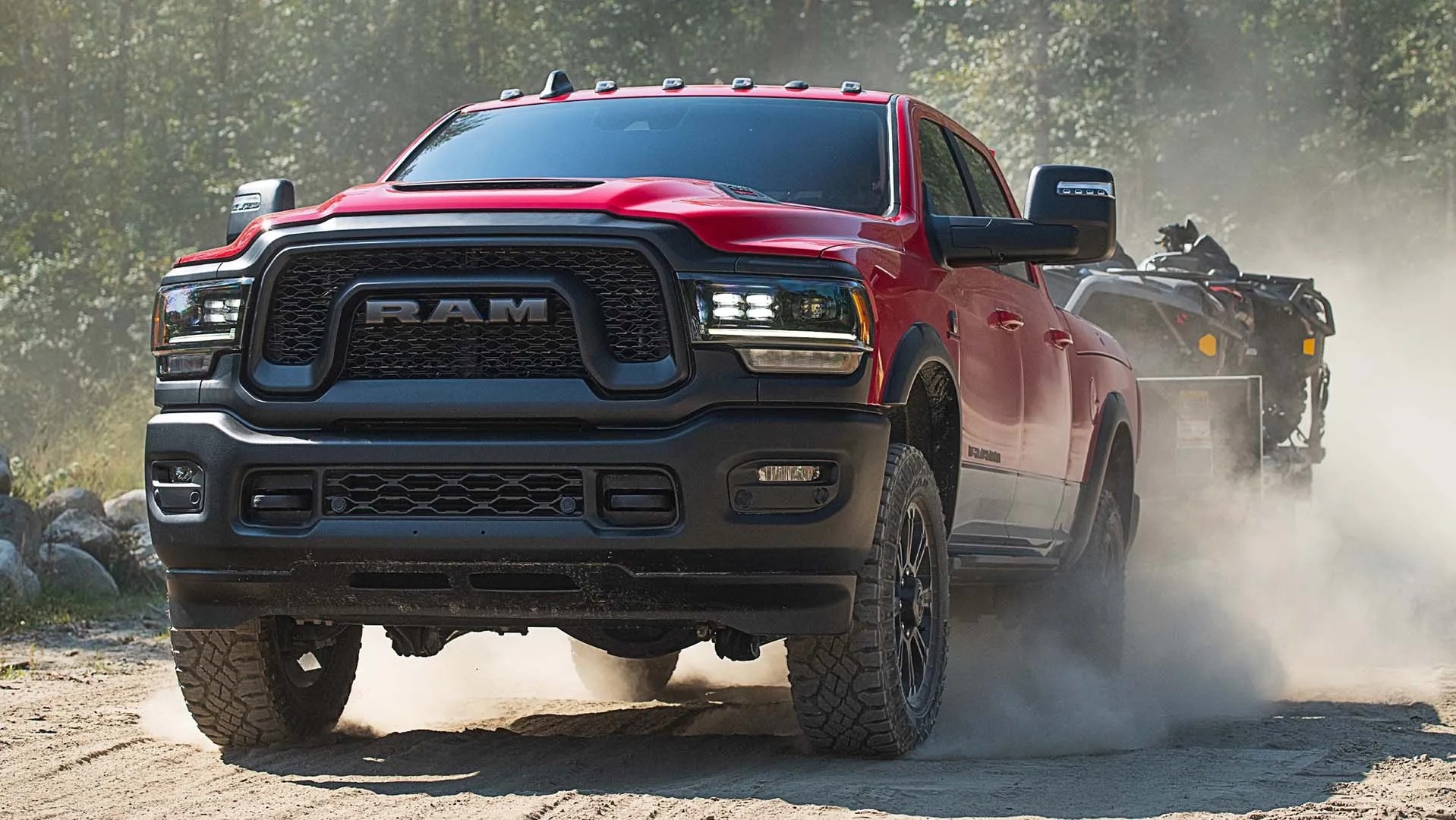 Why Towing Mirrors Are a Must-Have for Pickup Truck Owners